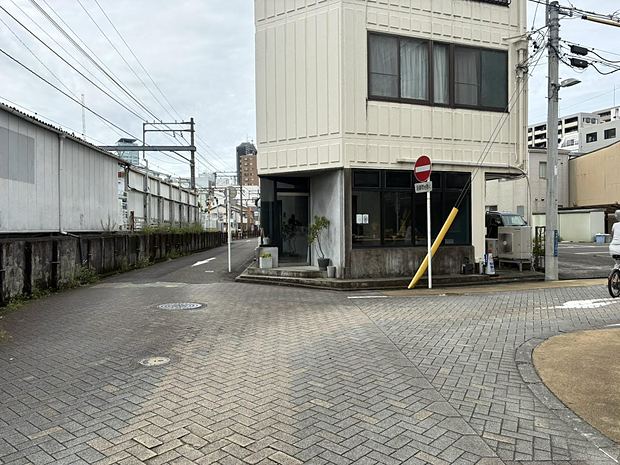 Turn right at the first T-junction