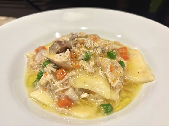 Cresc’tajat, a handmade pasta from the Marche, with rabbit ragù bianco