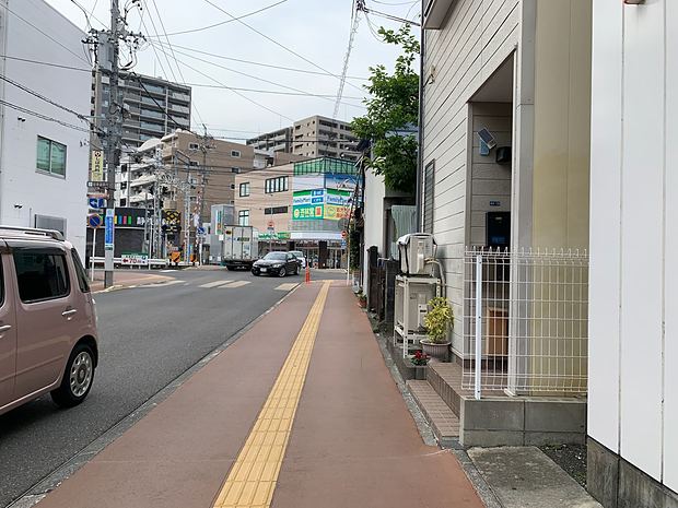 Continue straight for a while, heading for Kyorindo and FamilyMart